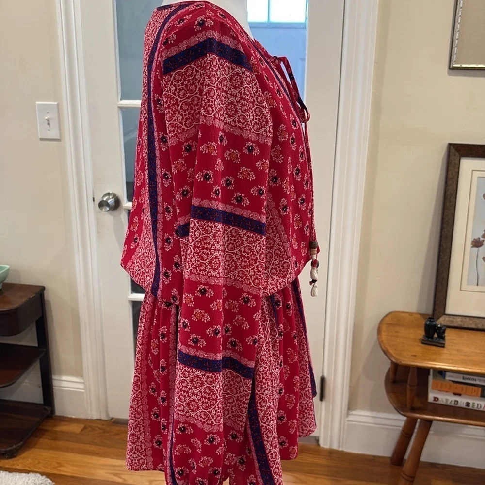 Truly Me by Sara Sara Girl’s Red and Blue Floral Long Sleeve Dress. Size 16